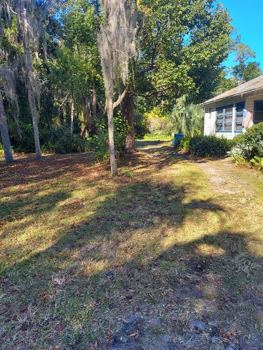 En Venta: $749,900 (3 camas, 2 baños, 2700 Pies cuadrados)