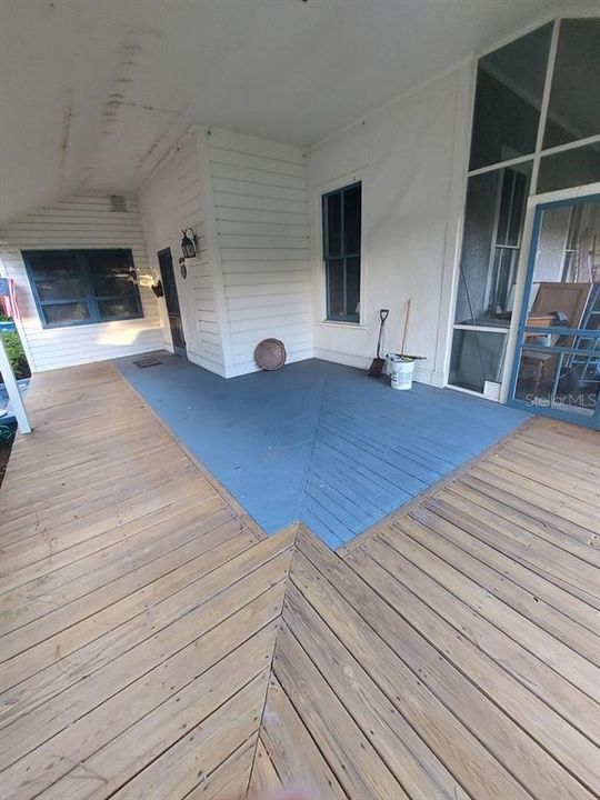 En Venta: $749,900 (3 camas, 2 baños, 2700 Pies cuadrados)