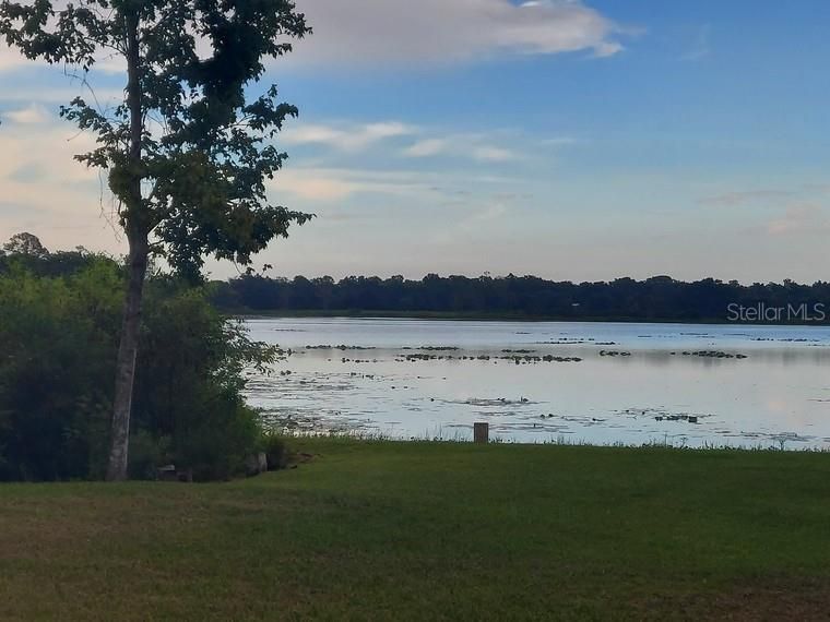 En Venta: $749,900 (3 camas, 2 baños, 2700 Pies cuadrados)