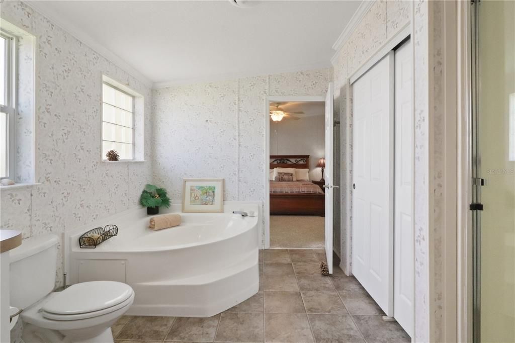 待售: $249,000 (3 贝兹, 2 浴室, 1514 平方英尺)