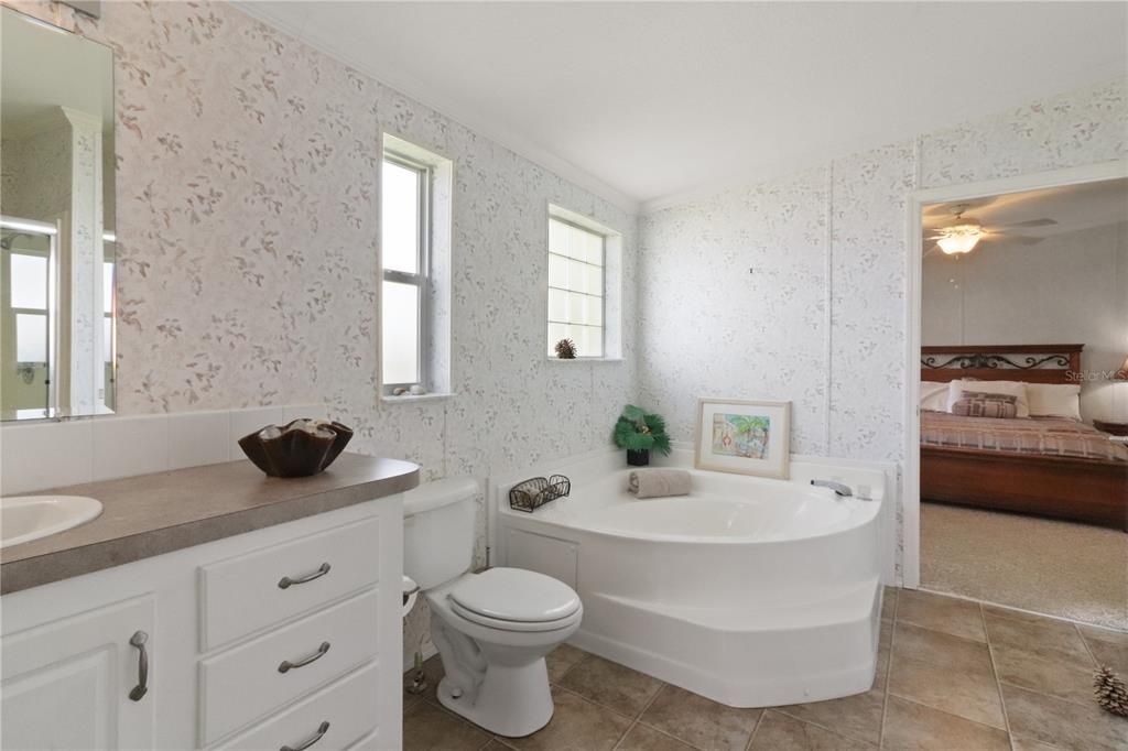 待售: $249,000 (3 贝兹, 2 浴室, 1514 平方英尺)