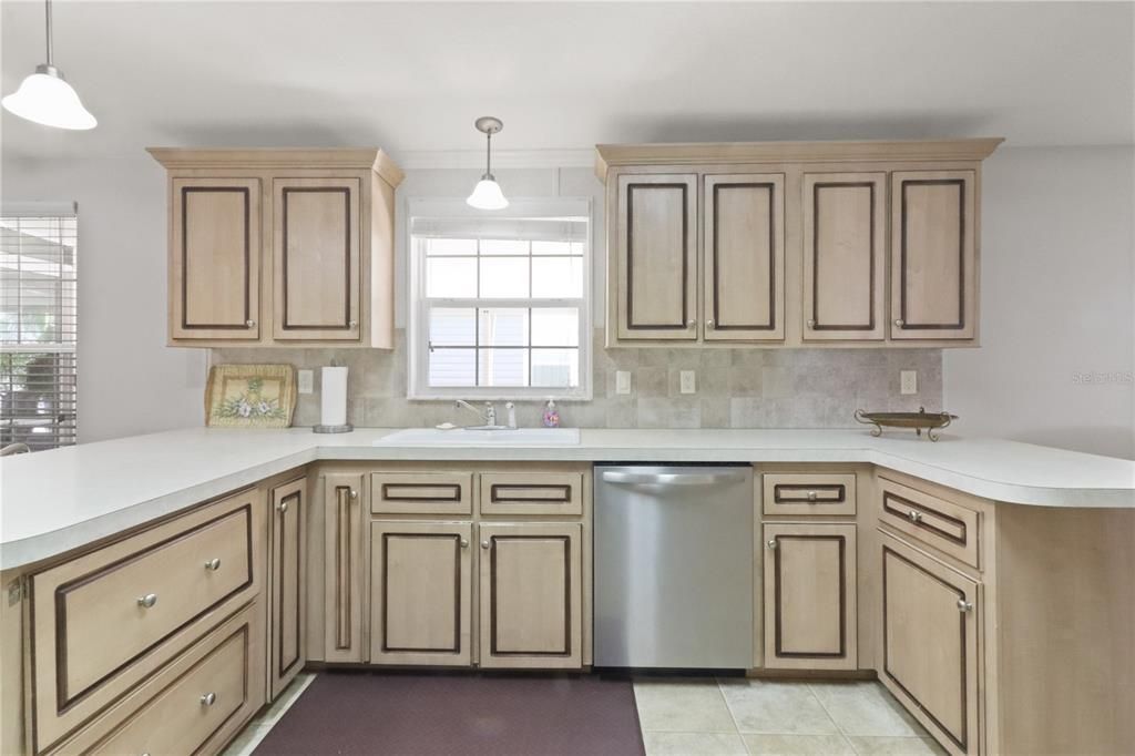 待售: $249,000 (3 贝兹, 2 浴室, 1514 平方英尺)