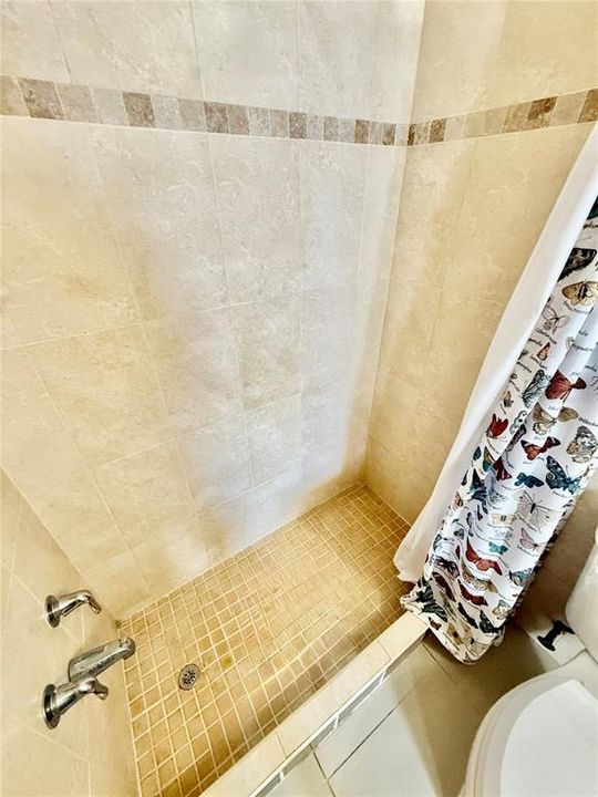 На продажу: $199,000 (1 спален, 1 ванн, 462 Квадратных фут)