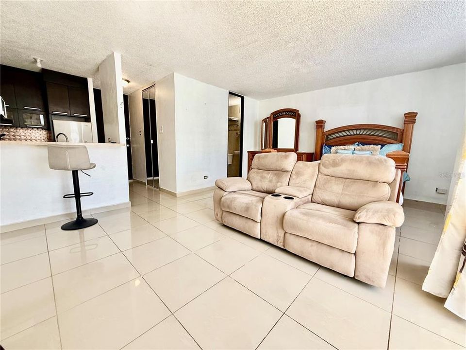 На продажу: $199,000 (1 спален, 1 ванн, 462 Квадратных фут)