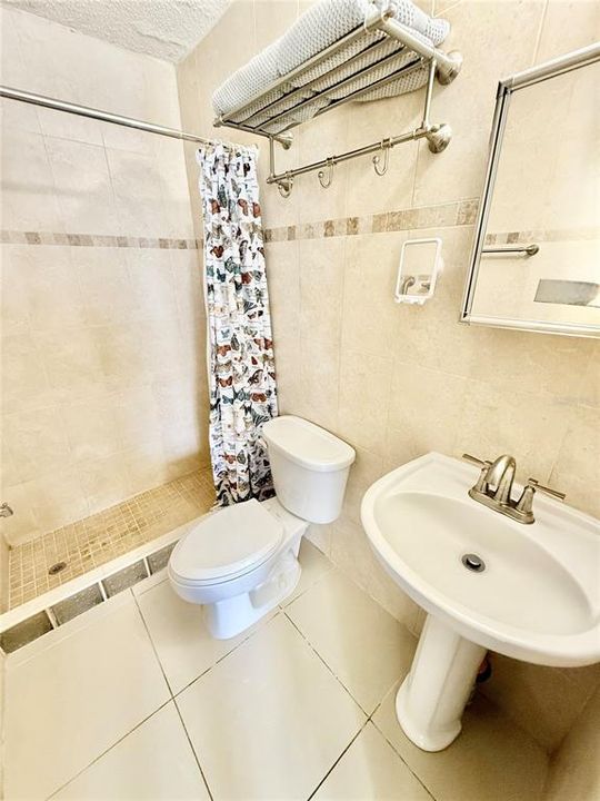 На продажу: $199,000 (1 спален, 1 ванн, 462 Квадратных фут)