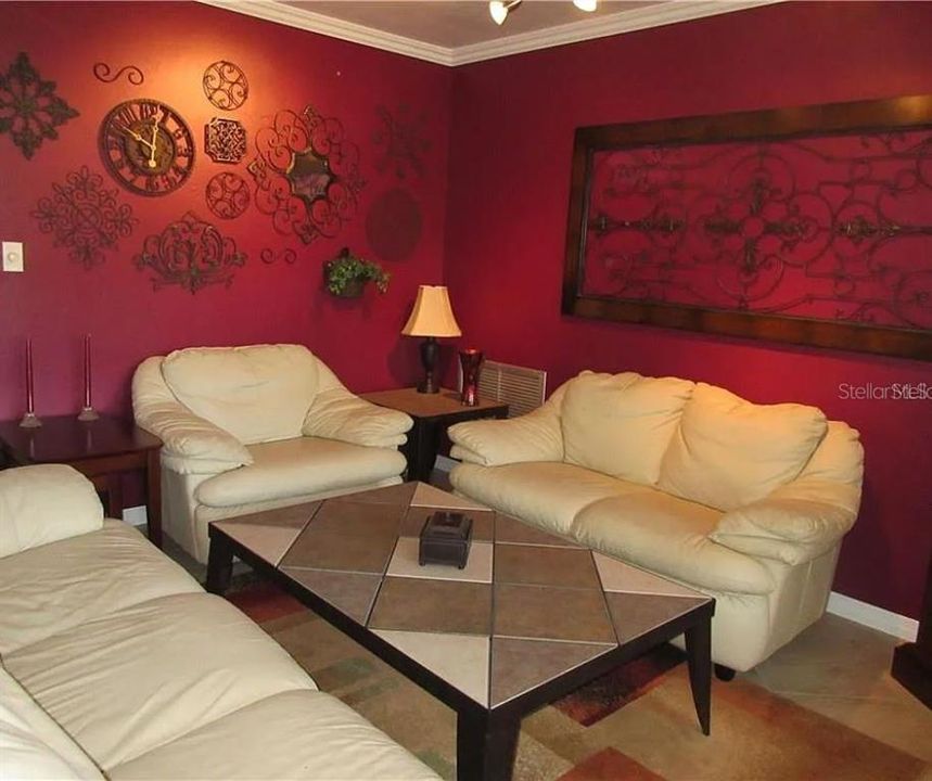 For Rent: $3,200 (3 beds, 3 baths, 1810 Square Feet)