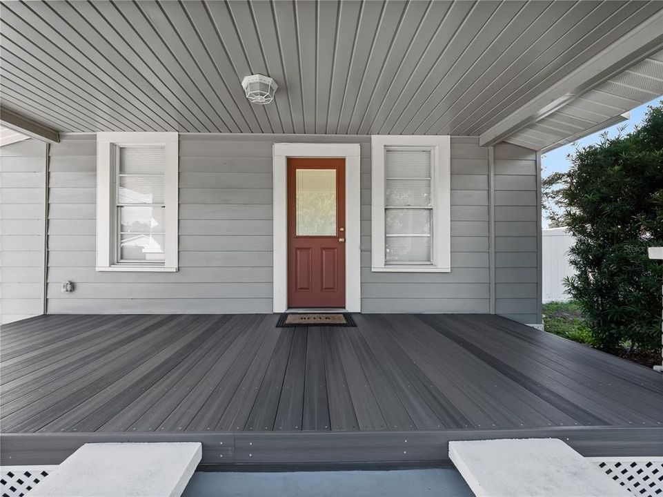 For Sale: $445,000 (2 beds, 1 baths, 948 Square Feet)