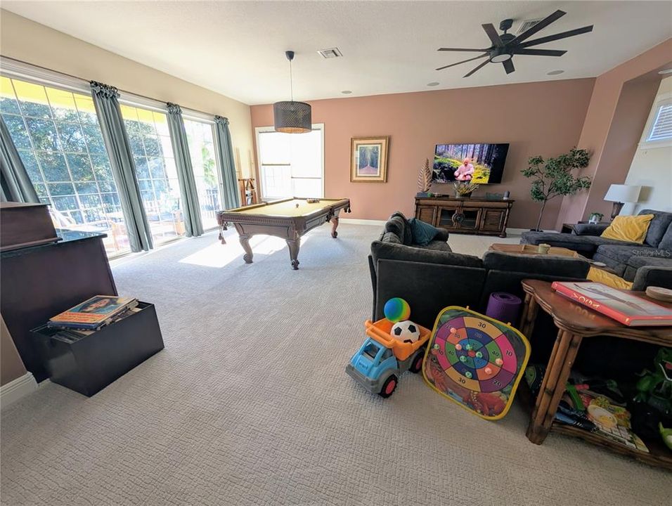 For Sale: $960,000 (4 beds, 4 baths, 3374 Square Feet)