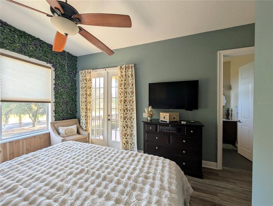 For Sale: $960,000 (4 beds, 4 baths, 3374 Square Feet)