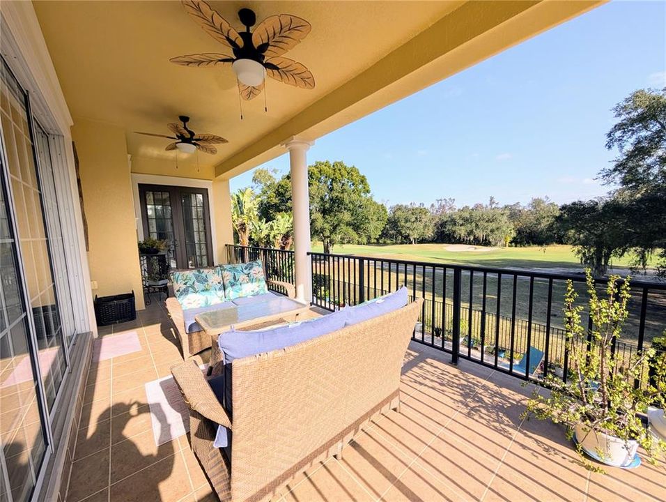 For Sale: $960,000 (4 beds, 4 baths, 3374 Square Feet)