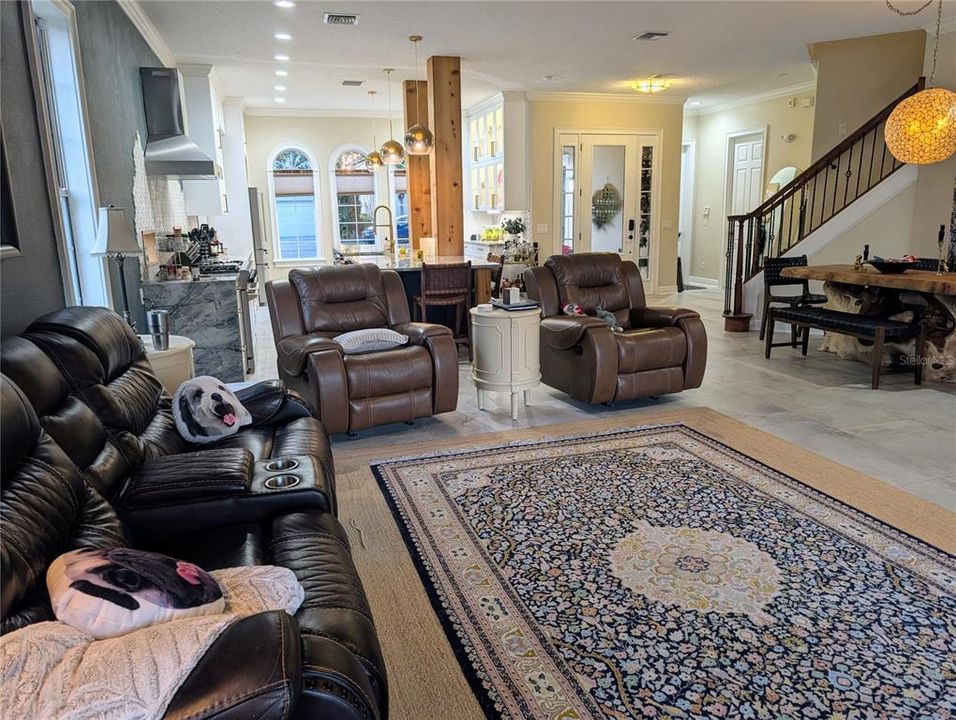 For Sale: $960,000 (4 beds, 4 baths, 3374 Square Feet)