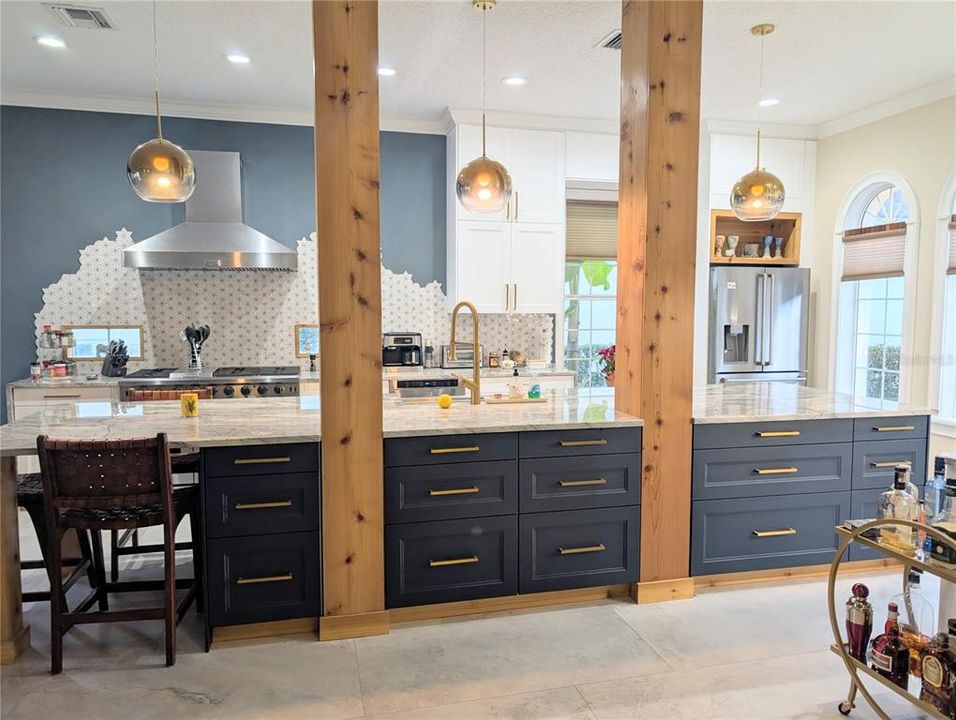 For Sale: $960,000 (4 beds, 4 baths, 3374 Square Feet)