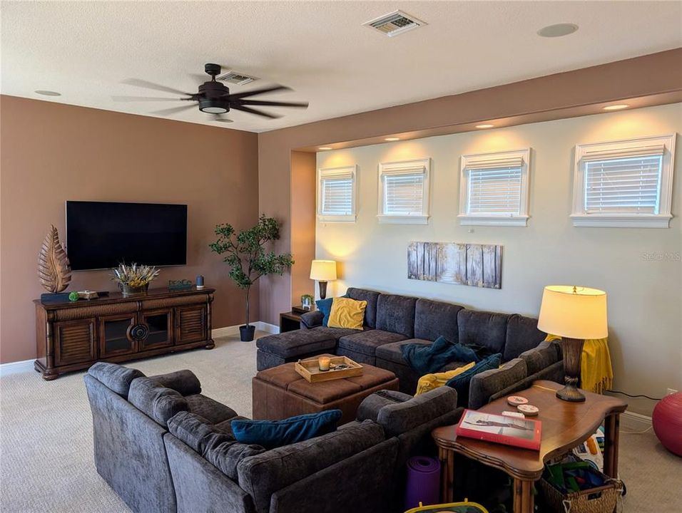 For Sale: $960,000 (4 beds, 4 baths, 3374 Square Feet)