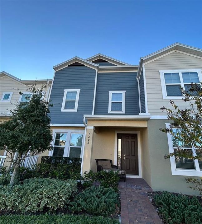 For Rent: $2,850 (3 beds, 2 baths, 1860 Square Feet)