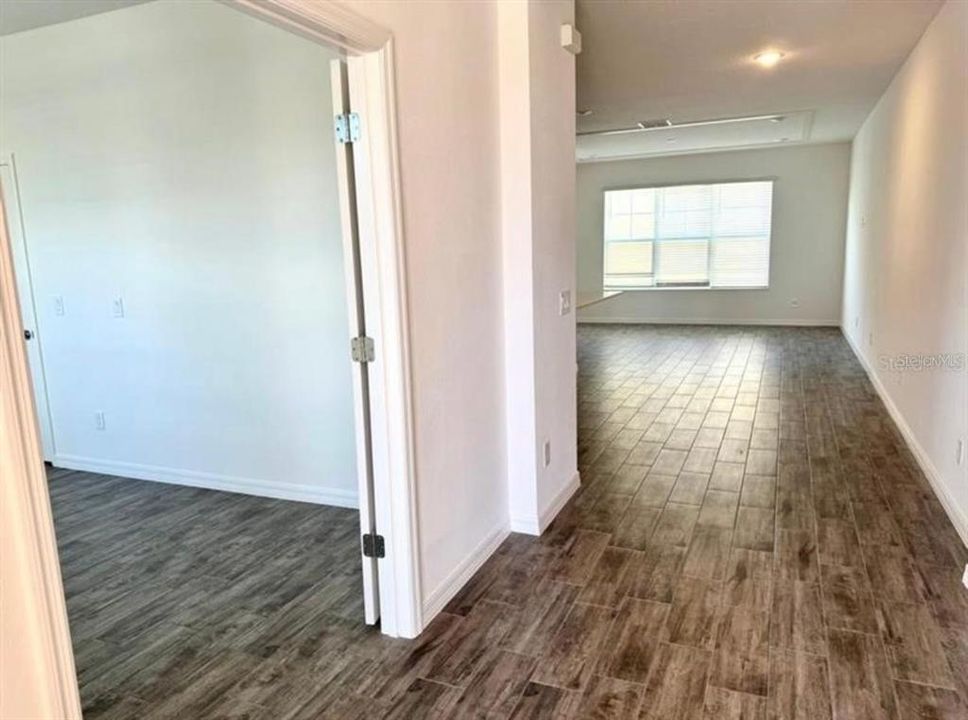 For Rent: $2,850 (3 beds, 2 baths, 1860 Square Feet)