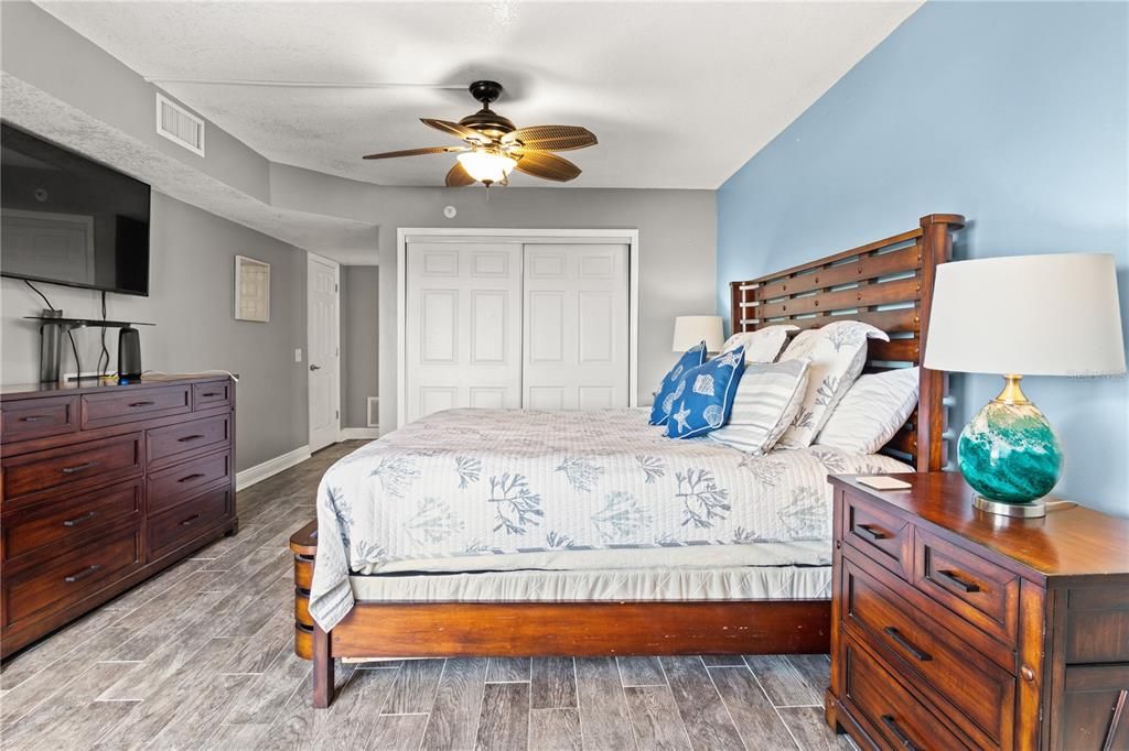 待售: $599,999 (3 贝兹, 2 浴室, 1563 平方英尺)