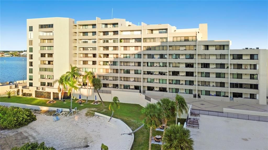 待售: $599,999 (3 贝兹, 2 浴室, 1563 平方英尺)