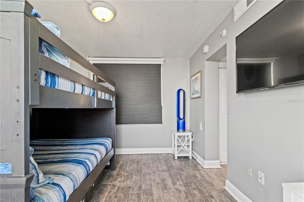 待售: $599,999 (3 贝兹, 2 浴室, 1563 平方英尺)