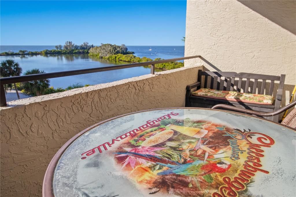 待售: $599,999 (3 贝兹, 2 浴室, 1563 平方英尺)