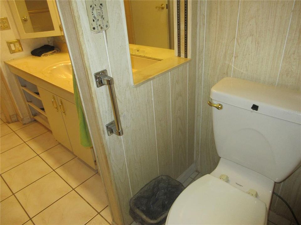 For Sale: $164,000 (2 beds, 3 baths, 1656 Square Feet)