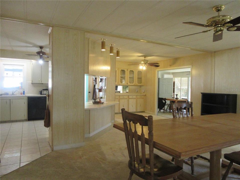 For Sale: $164,000 (2 beds, 3 baths, 1656 Square Feet)