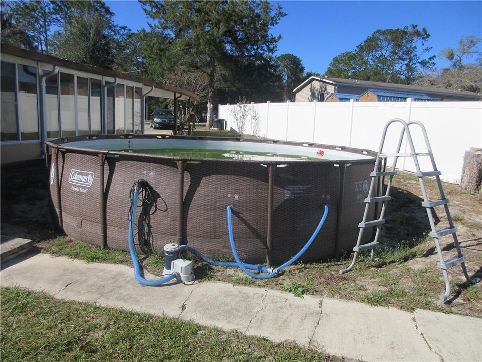 For Sale: $164,000 (2 beds, 3 baths, 1656 Square Feet)