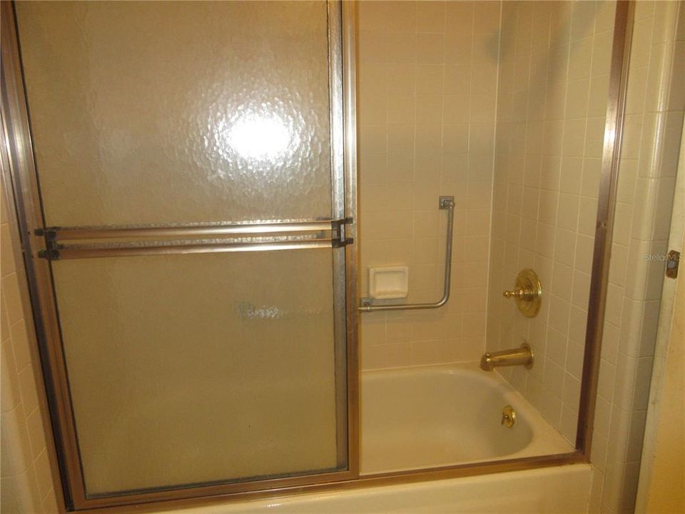 For Sale: $164,000 (2 beds, 3 baths, 1656 Square Feet)