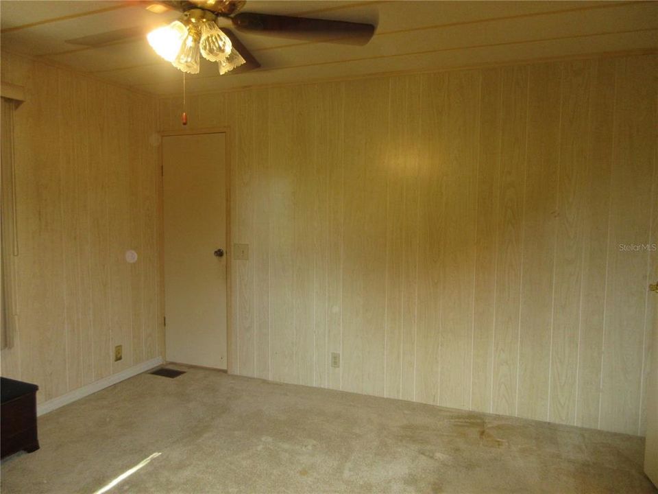 For Sale: $164,000 (2 beds, 3 baths, 1656 Square Feet)