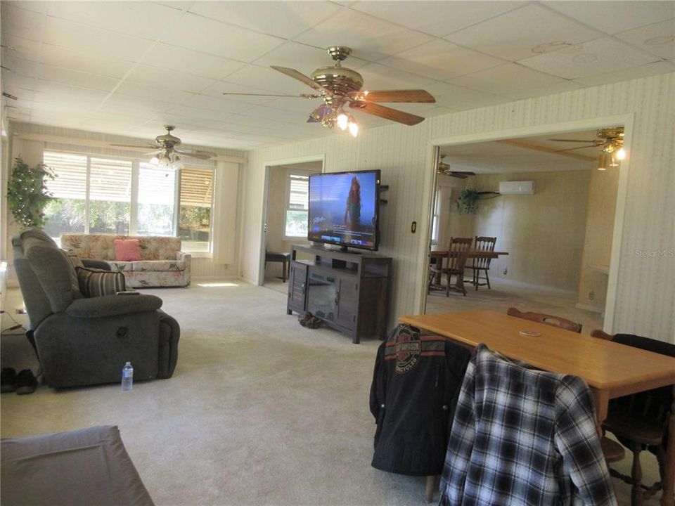 For Sale: $164,000 (2 beds, 3 baths, 1656 Square Feet)