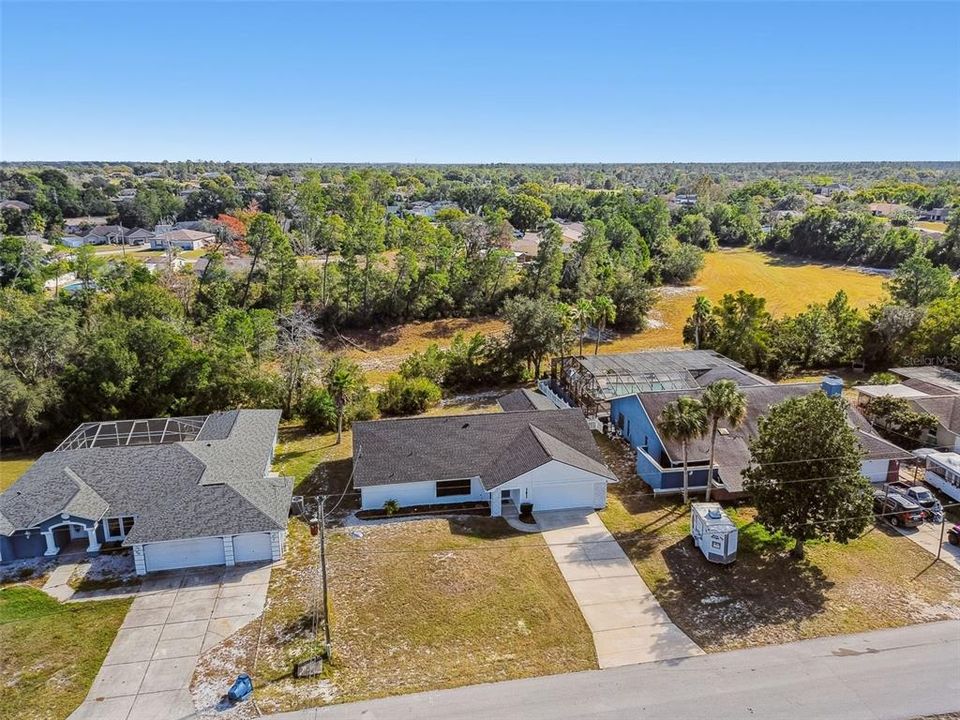 For Sale: $329,900 (3 beds, 2 baths, 1922 Square Feet)