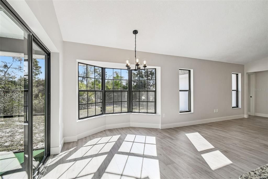 For Sale: $329,900 (3 beds, 2 baths, 1922 Square Feet)