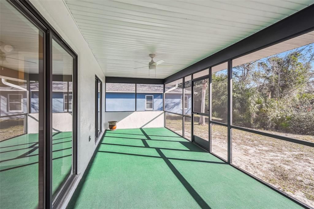 For Sale: $329,900 (3 beds, 2 baths, 1922 Square Feet)