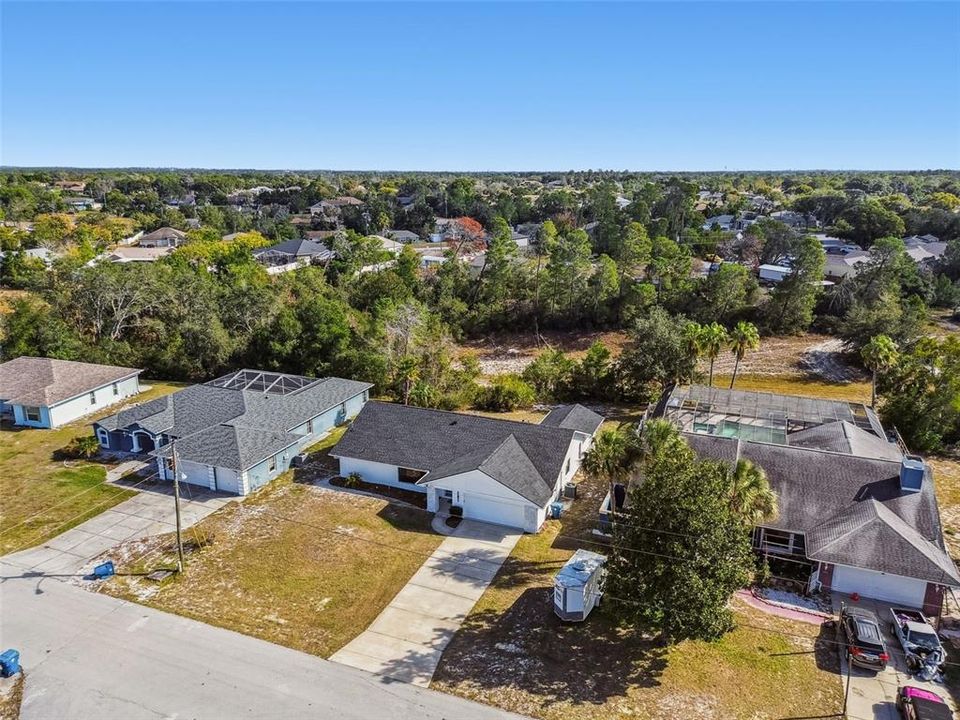 For Sale: $329,900 (3 beds, 2 baths, 1922 Square Feet)