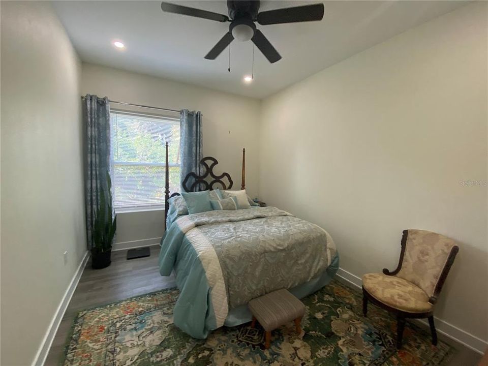 В аренду: $1,675 (6 спален, 3 ванн, 1125 Квадратных фут)