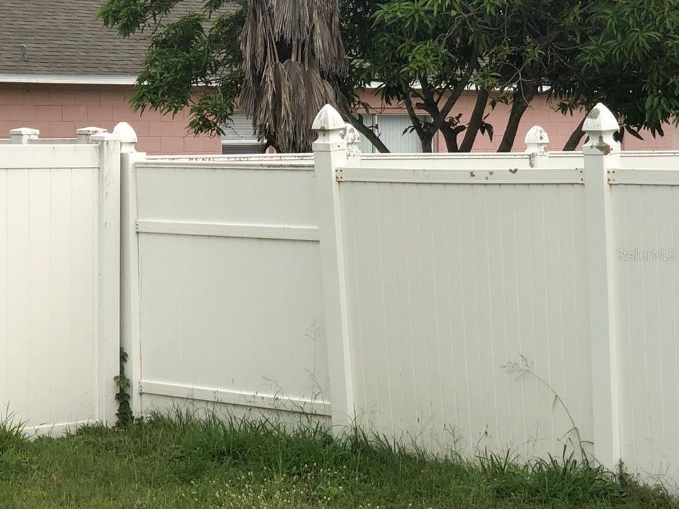 For Rent: $1,950 (3 beds, 2 baths, 1175 Square Feet)