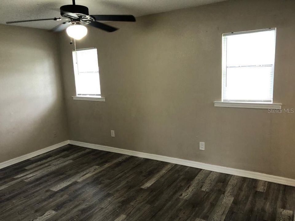 For Rent: $1,950 (3 beds, 2 baths, 1175 Square Feet)