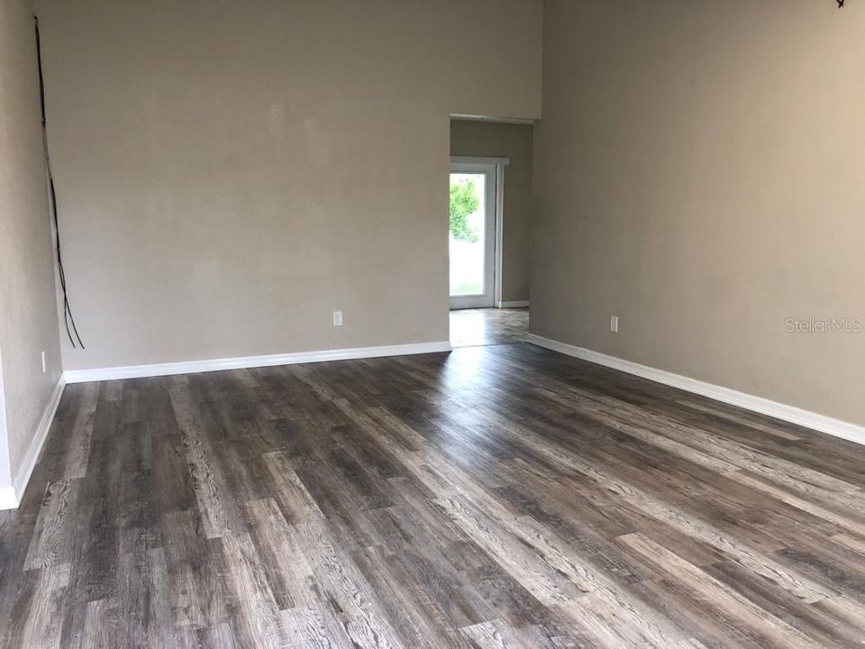 For Rent: $1,950 (3 beds, 2 baths, 1175 Square Feet)