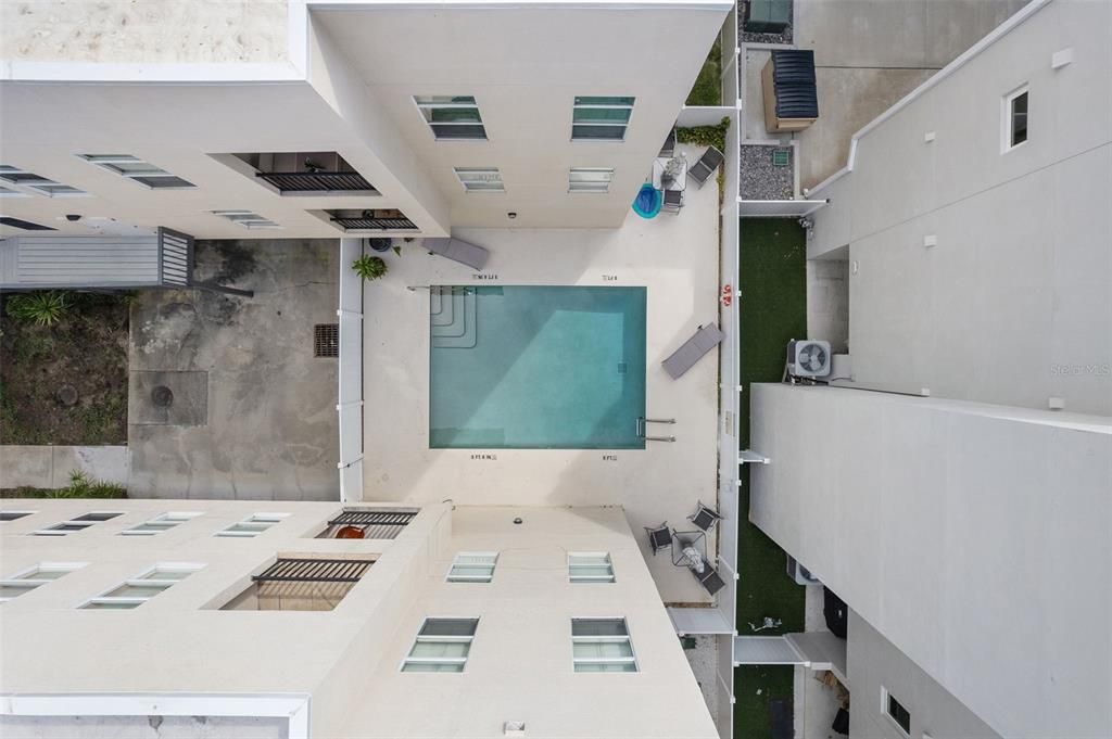 待售: $449,000 (2 贝兹, 2 浴室, 1298 平方英尺)