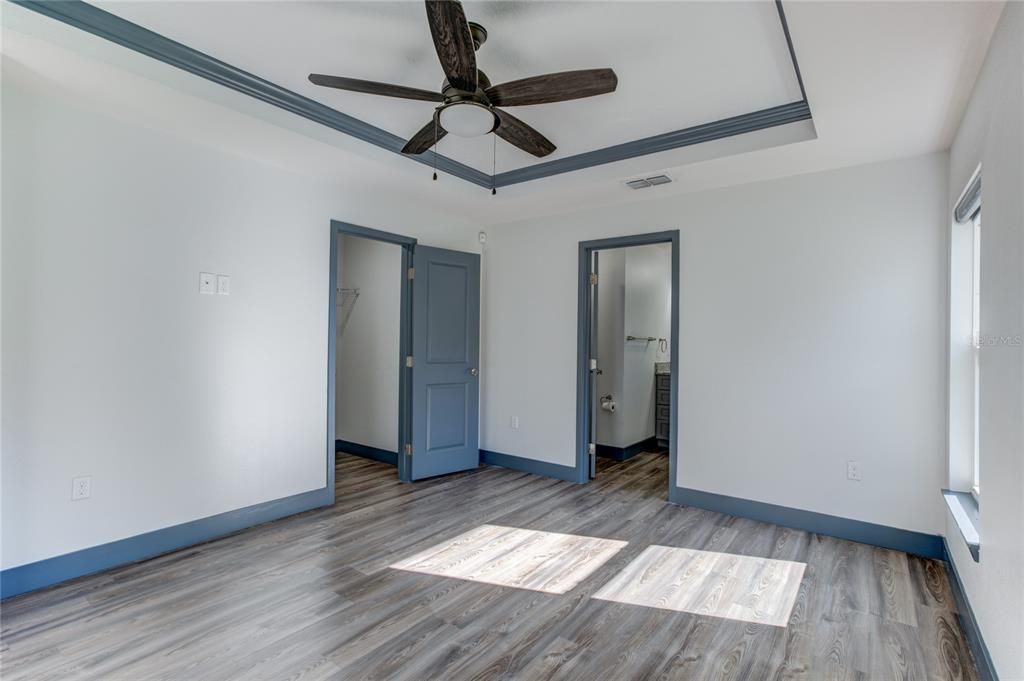 For Sale: $430,000 (3 beds, 2 baths, 1374 Square Feet)