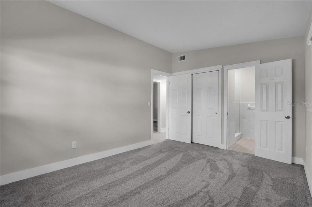 For Rent: $3,000 (3 beds, 2 baths, 1215 Square Feet)