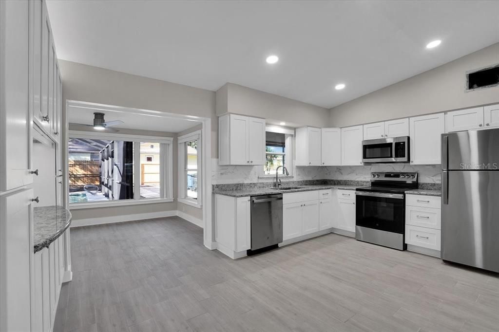 For Rent: $3,000 (3 beds, 2 baths, 1215 Square Feet)