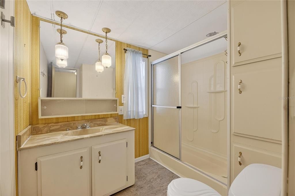 待售: $84,500 (2 贝兹, 2 浴室, 1128 平方英尺)