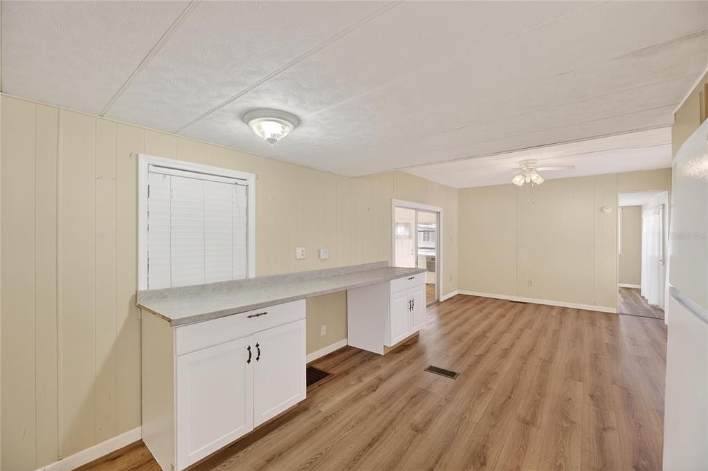 待售: $84,500 (2 贝兹, 2 浴室, 1128 平方英尺)