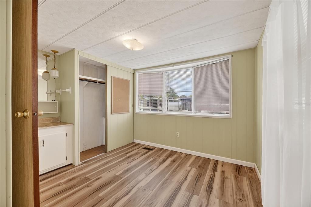 待售: $84,500 (2 贝兹, 2 浴室, 1128 平方英尺)