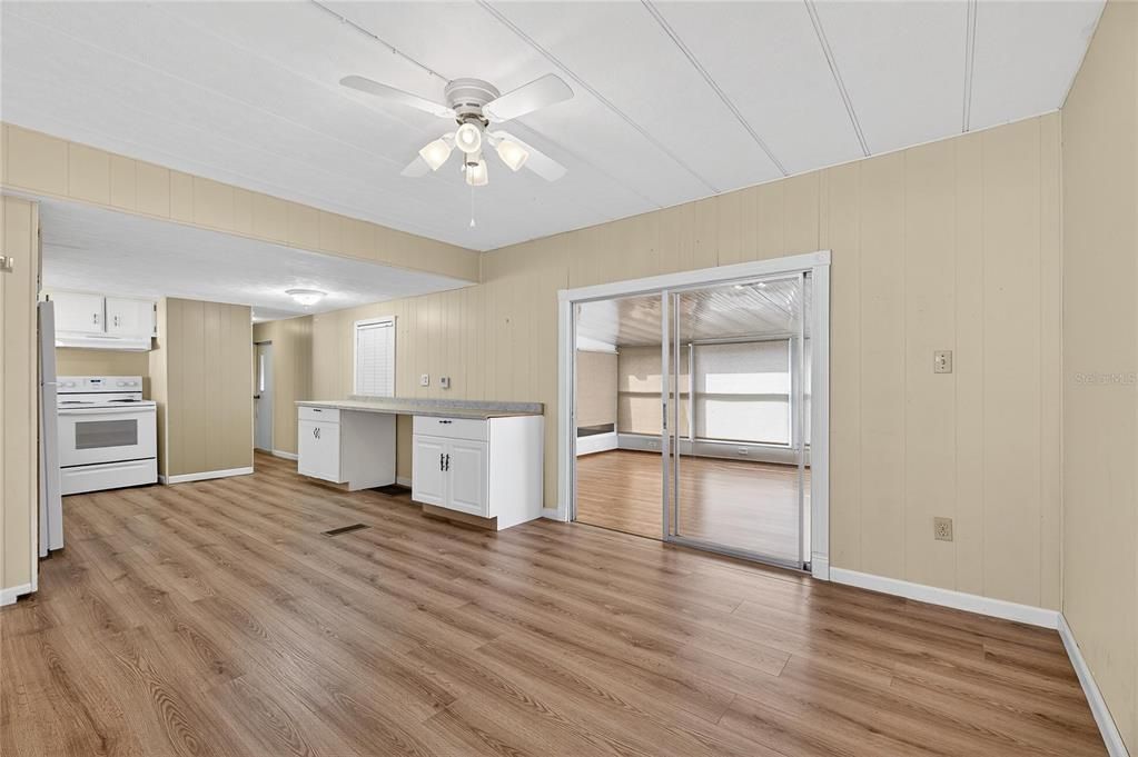 待售: $84,500 (2 贝兹, 2 浴室, 1128 平方英尺)