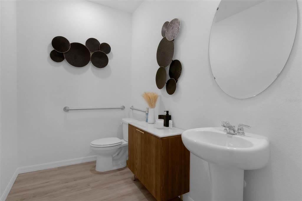 For Sale: $313,490 (4 beds, 2 baths, 1828 Square Feet)