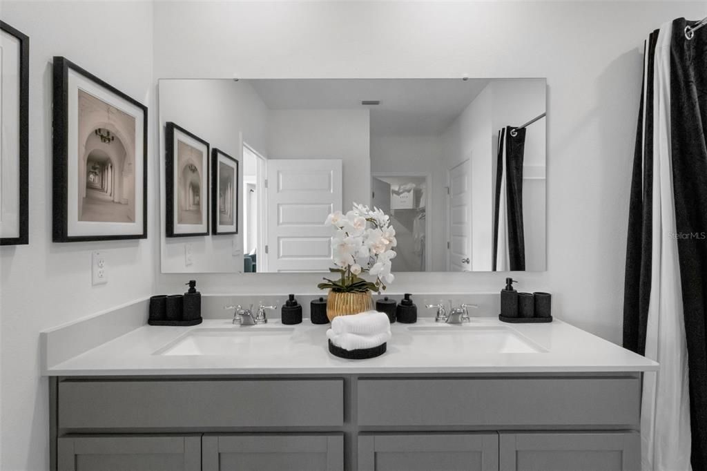 For Sale: $313,490 (4 beds, 2 baths, 1828 Square Feet)