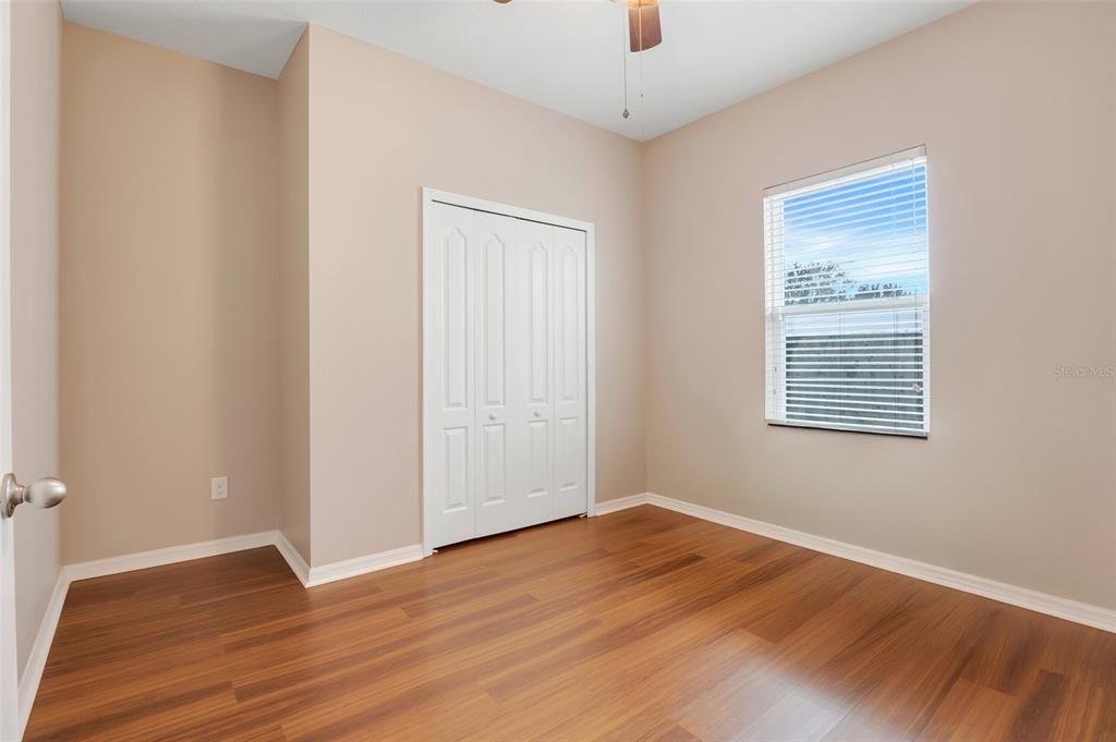 For Rent: $2,400 (5 beds, 2 baths, 2000 Square Feet)