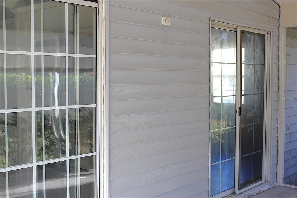 For Sale: $289,900 (3 beds, 2 baths, 1660 Square Feet)