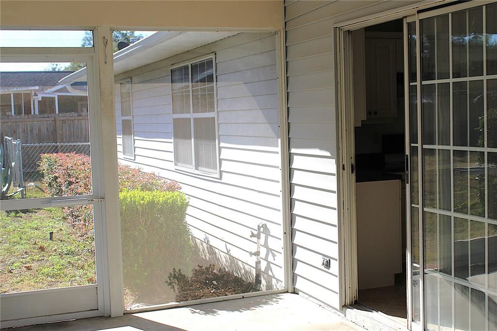 For Sale: $289,900 (3 beds, 2 baths, 1660 Square Feet)